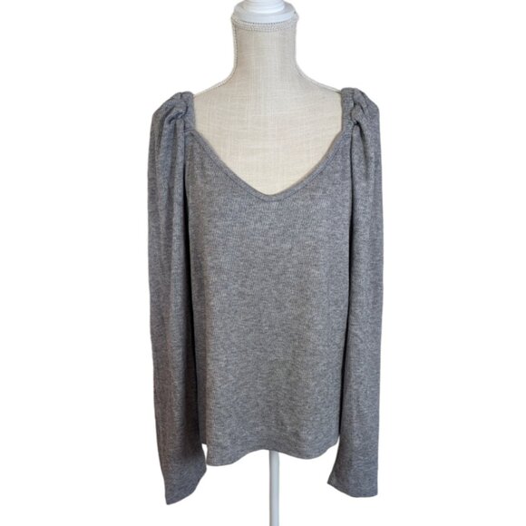 a.n.a Women's Gray Textured Knit Sweetheart Neck Long Sleeve Top - Picture 1 of 4